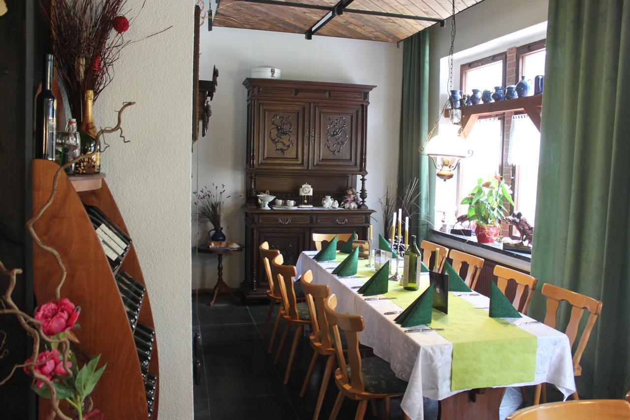 Pension Und Restaurant Die Burg Ehrenfriedersdorf Extérieur photo