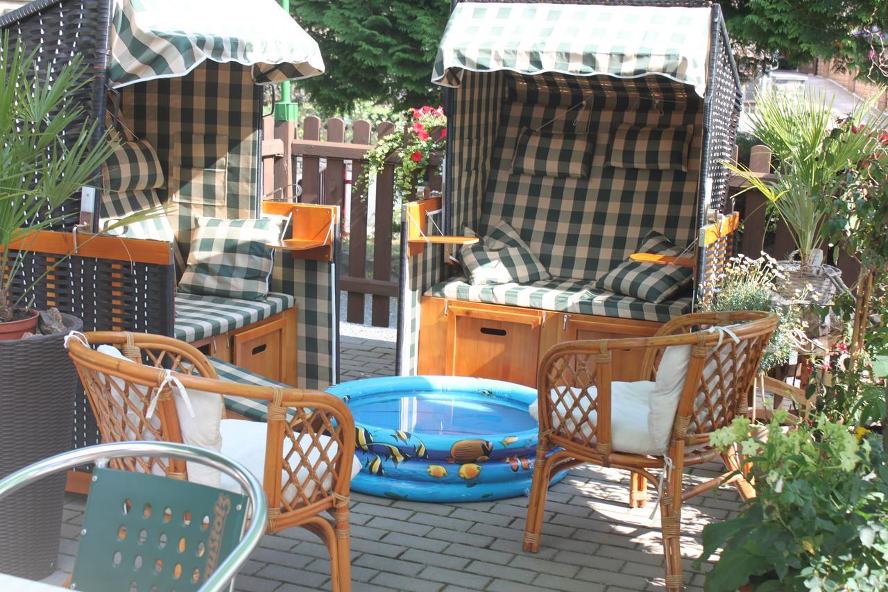 Pension Und Restaurant Die Burg Ehrenfriedersdorf Extérieur photo