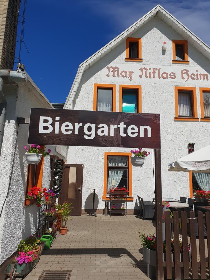 Pension Und Restaurant Die Burg Ehrenfriedersdorf Extérieur photo